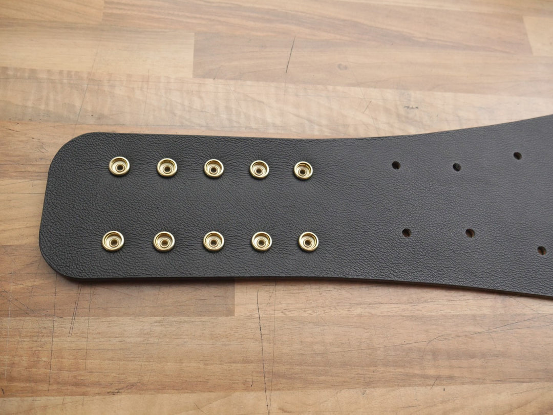 READY TO SHIP: Undisputed V4 Championship Replica Title Belt Real Leather Send Out Strap